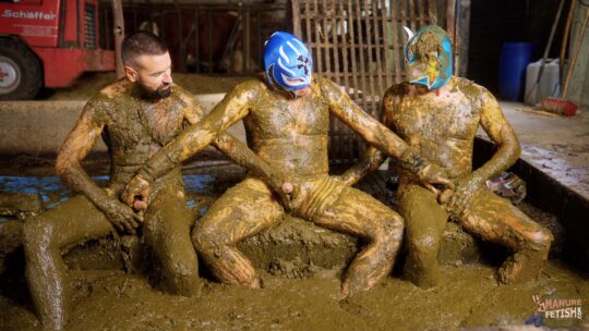 Manure Sports Men's Wrestling - Image 9