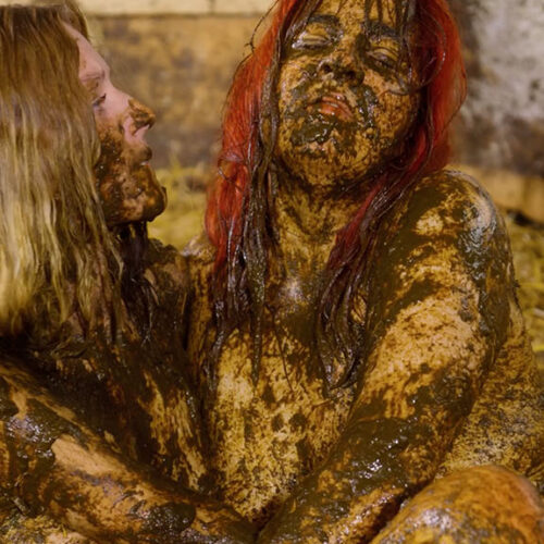 Maria Anjel Lyndra Lynn Sensual In Cowshit