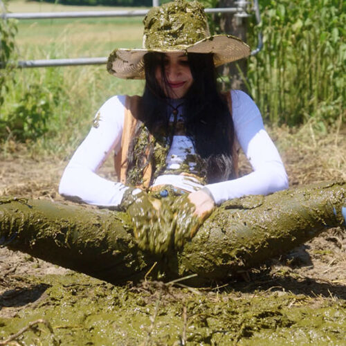 Kaitlyn Katsaros Shitty Day On The Farm